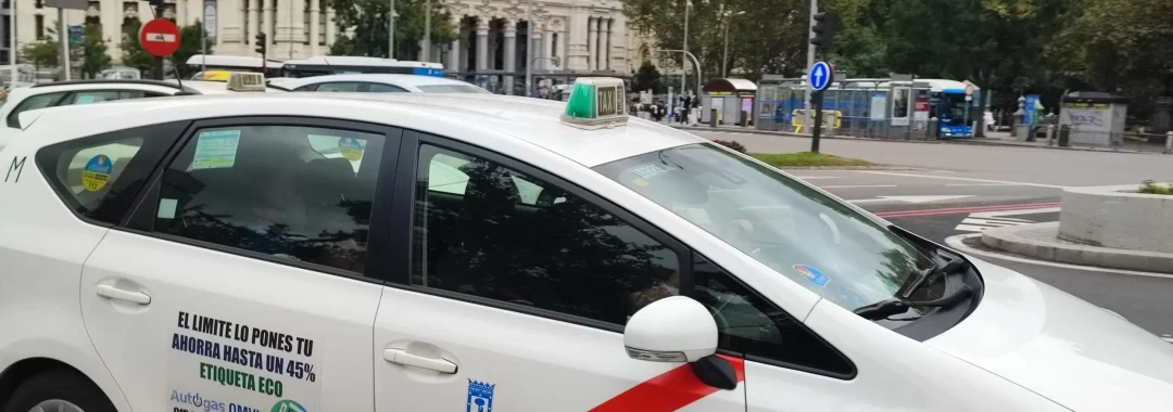 ganar dinero publicidad taxis madrid